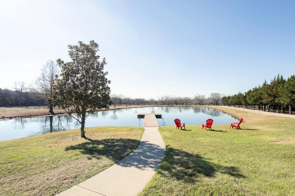 Texas Ranch House With 5 Bedroom And Fish Pond Dallas Exterior foto